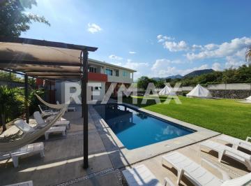 Casa · 401m² · 3 Recámaras · 10 Estacionamientos · Casa en Venta en Morelos, Lomas de Cocoyoc