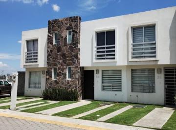Casa · 99m² · 3 Recámaras · 2 Estacionamientos · Casa en Renta Danubio Residencial Cuautlancingo