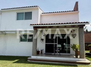 Casa · 99m² · 3 Recámaras · 1 Estacionamiento · Casa en Venta en Tlayacapan