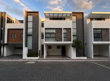 Casa de 4 habitaciones, San Pedro Cholula · Casa en Venta - Fraccionamiento Camino de Santiago La Carcaña Puebla