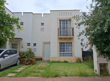 Casa · 110m² · 3 Recámaras · 1 Estacionamiento · Casa en Renta en El Dorado