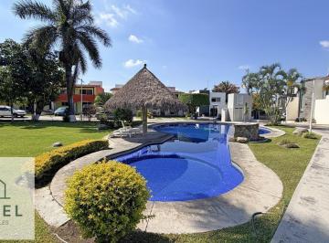 Casa en condominio · 180m² · 4 Recámaras · 2 Estacionamientos · Renta Casa en Condominio, Temixco Mor