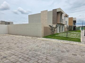 Casa de 2 habitaciones, Zumpango · Casa en Esquina con Terreno Excedente en Venta en Zumpango
