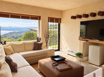 3db38a3b997633275e5206b4c3b658c42768c1da8c2aa12d895488602939a26d · Venta Casa en Valle de Bravo, "La Joya" Barrio de Santa María Ahuacatlán