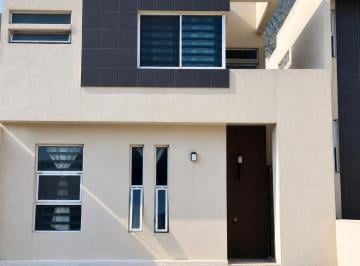 Casa de 3 habitaciones, Santa Catarina · Casa en Venta – Misión Santa Catarina 4.º Sector | Santa Catarina, N. L.