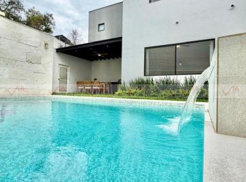 Casa · 293m² · 3 Recámaras · 2 Estacionamientos · Casa en Venta en Altares Residencial