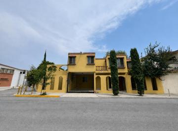 Casa · 227m² · 4 Recámaras · 1 Estacionamiento · Casa Amueblada en Renta, El Roble, San Nicolás de Los Garza