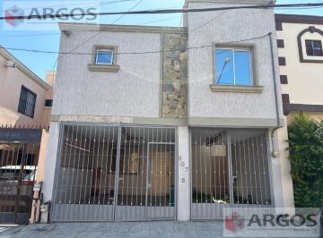 Casa · 184m² · 3 Recámaras · 2 Estacionamientos · Casa en Venta en Mirador de La Silla