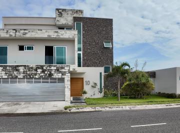 Casa · 525m² · 5 Recámaras · 3 Estacionamientos · Casa en Playas del Conchal