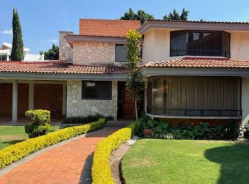 Casa de 4 habitaciones, Atlixco · Casa de 1070 m² con 4 Recámaras en Venta en Campestre El Cristo