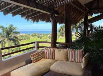 Casa de 5 habitaciones, La Unión de Isidoro Montes de Oca · Venta de Casa en Majahua Troncones