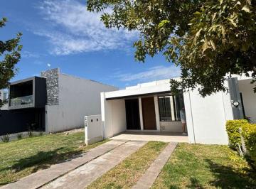 Casa de 2 habitaciones, León · Casa en Venta de Una Planta Mayorca Residencial León Gto