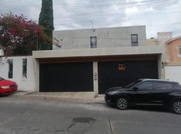 Casa de 3 habitaciones, Morelia · Casa en Renta en Lomas de Vista Bella