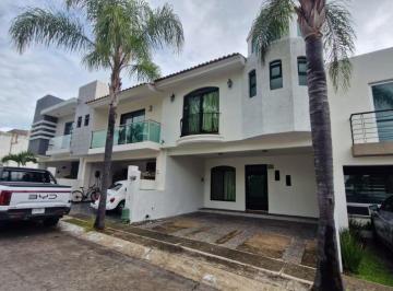 Casa de 3 habitaciones, Zapopan · Casa de 165 m² 3 Recámaras Renta en Real de Valdepeñas Condominio Valladolid