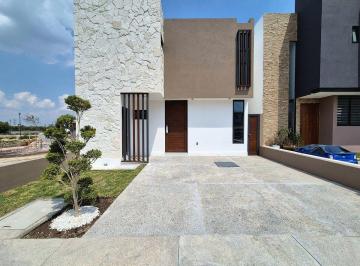 a90bff0a55420b20204c18b06ac9a5d0d62984266cbabb279a8c3f0806373d3b · Casa en Venta en Viu Panorama Querétaro | 3 Recámaras | Jardín Amplio | Casa Int