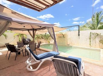 Casa · 137m² · 3 Recámaras · 2 Estacionamientos · Casa Amueblada y Equipada en Chelem a 400 m del Mar | Negocio Airbnb Activo