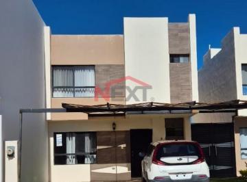 Foto principal · Venta de Casa Ubicada en Nainari Residencial Secc. Catena