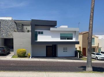 77681d8b770c8697c9c3416509abb78079249d9e90cde6f64bcfa079cbfe04d8 · Casa en Venta en Juriquilla, Cumbres del Lago con Alberca