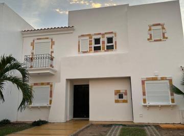 Casa de 4 habitaciones, Mazatlán · Casa 4 Rec Amueblada 1 Rec en Planta Baja Coto Priv Alberca y Gym Excelente Ubicacion Marina Mzt