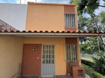 44c102349082e5a092a32601b06ae8c43db1b40e426171cb107b34e58d3c378d · Casa en Esquina con Doble Acceso | Díaz Ordaz, Zapopan