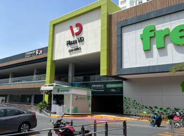 Local comercial , Zapopan · Renta de Local 100 m² U Oficinas en Plaza Vd Galerías con Estacionamiento