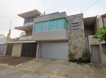 Casa de 4 habitaciones, Coatzacoalcos · Casa en Venta Av Bellavista, Colonia Maria de La Piedad Veracruz