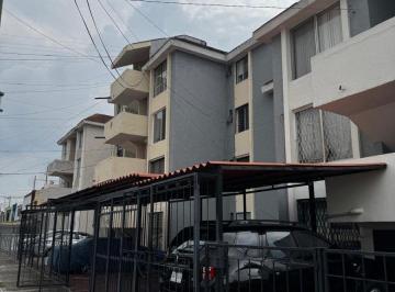 Departamento de 3 habitaciones, Zapopan · Departamento Frente a Parque en Arboledas