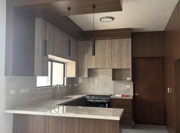 1 · Renta Casa Nueva en Privanzas del Campestre