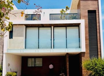Casa de 4 habitaciones, San Andrés Cholula · Casa Amueblada Lomas de Angelópolis Cluster Foresta