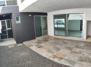Casa · 240m² · 3 Recámaras · 2 Estacionamientos · Casa - Zen House Habitat