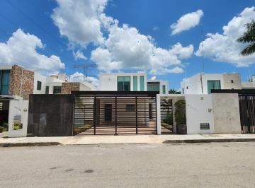 Casa de 3 habitaciones, Mérida · Casa Equipada en Renta en Temozón Norte con Piscina