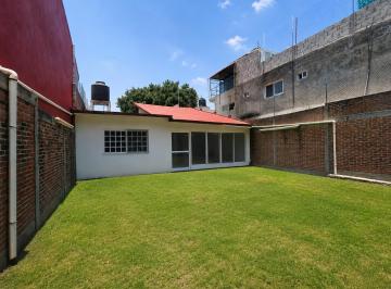 Casa · 160m² · 2 Recámaras · 2 Estacionamientos · Hermosa Casa en un Solo Nivel, en San Cristóbal, Cuernavaca Morelos