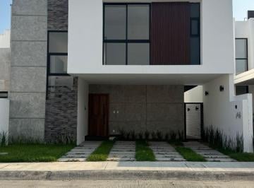 Casa de 3 habitaciones, Boca del Río · Lomas del Dorado… Acabados de 1a y Habitación en Planta Baja