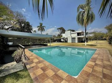 1 · Casa en Reforma | Residencia de Lujo con 1,430 m² de Terreno, Alberca y 5 Terrazas