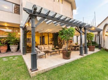 Casa de 5 habitaciones, Tlalpan · Casa Impecable con Jardín y Salón de Fiestas en Jardines en La Montaña