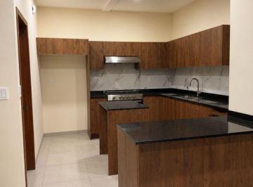 Casa en condominio · 220m² · 3 Recámaras · 2 Estacionamientos · Casa en Venta en Real Campestre, Zona Country | 3 Recámaras, Alberca y Seguridad 24/7