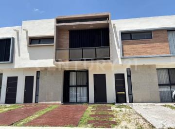 Casa en condominio · 129m² · 3 Recámaras · 2 Estacionamientos · Casa en Renta en Fracc Grand Stellaris