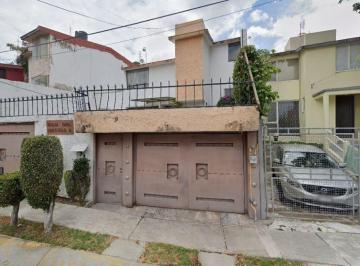 Casa de 4 habitaciones, Naucalpan de Juárez · Casa de Remate en Mar del Nectar en Naucalpan, Cerca de Plaza Satelite