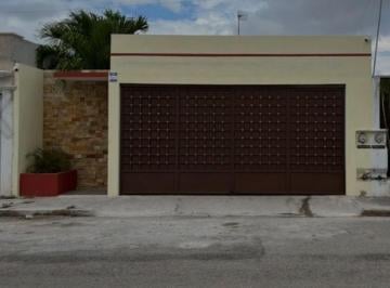Casa · 2 Recámaras · 1 Estacionamiento · Casa - Ciudad Caucel