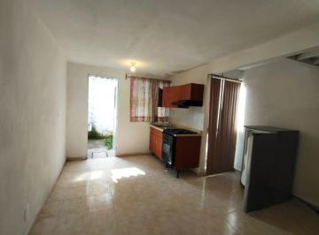 Casa en condominio de 2 habitaciones, Tultepec · Se Vende Casa en Condominio en El Bosque de Tultepec Dos Recamaras con Estacionamiento.