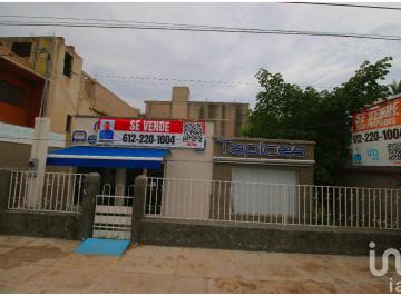 Local comercial · 157m² · 5 Recámaras · 3 Estacionamientos · Se Vende Local Comercial con Increíble Ubicación (Col. Centro) en La Paz, Bcs