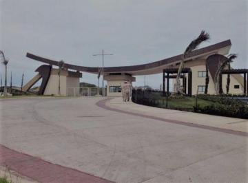 Terreno / Lote · 326m² · Terreno en Venta en Fraccionamiento Las Olas, Alvarado