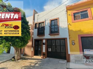 Casa · 3 Recámaras · 2 Estacionamientos · Casa en Renta Calle Abasolo
