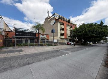 Local comercial , Guadalajara · Renta Local en Funciones con Uso Restaurant Sobre Av Jorge Alvarez del Castillo en Col. Country Clu