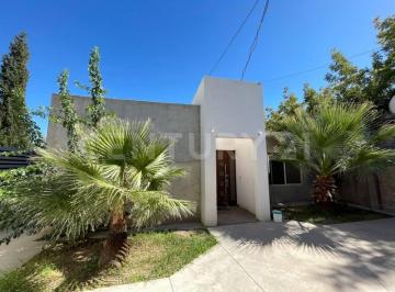 Casa · 326m² · 4 Recámaras · Casa en Venta Col. Tabalaopa