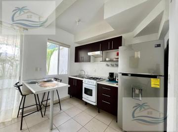 Casa · 68m² · 1 Estacionamiento · Casa en Renta en Paseo Los Olivos Amueblada en Playa del Carmen