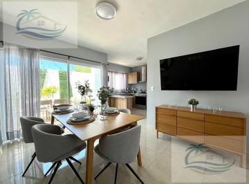 Casa · 97m² · 3 Recámaras · 2 Estacionamientos · Casa en Venta en Playa del Carmen | 3 Recámaras