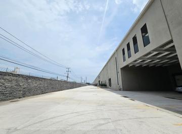 Bodega comercial · 4300m² · 4 Estacionamientos · Bodega Industrial Nueva en Renta en Parque Cerrado en Tepotzotlan