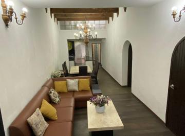 Dúplex de 3 habitaciones, Guadalajara · Casa Amueblada de 3 Recámaras en Planta Baja Tipo Dúplex