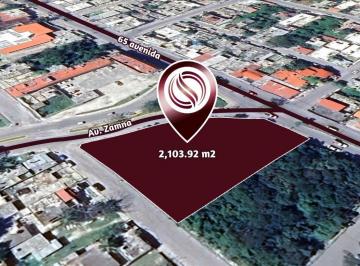 Terreno comercial , Cozumel · Macrolote de 2,104 m² de Uso Mixto Sobre Av 65, en Venta